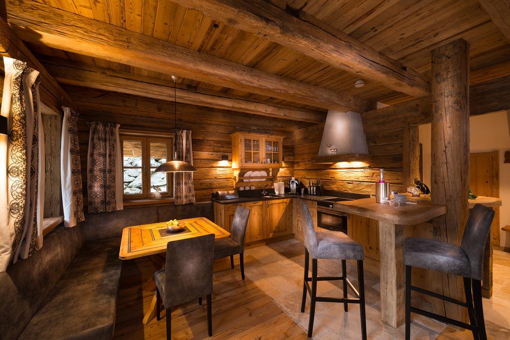 Chaletdorf Auszeit Hüttschlag Oda fotoğraf